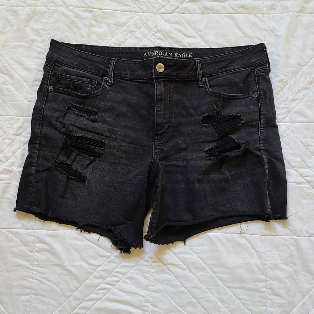 American Eagle Outfitters Black Midi Shorts Size 18